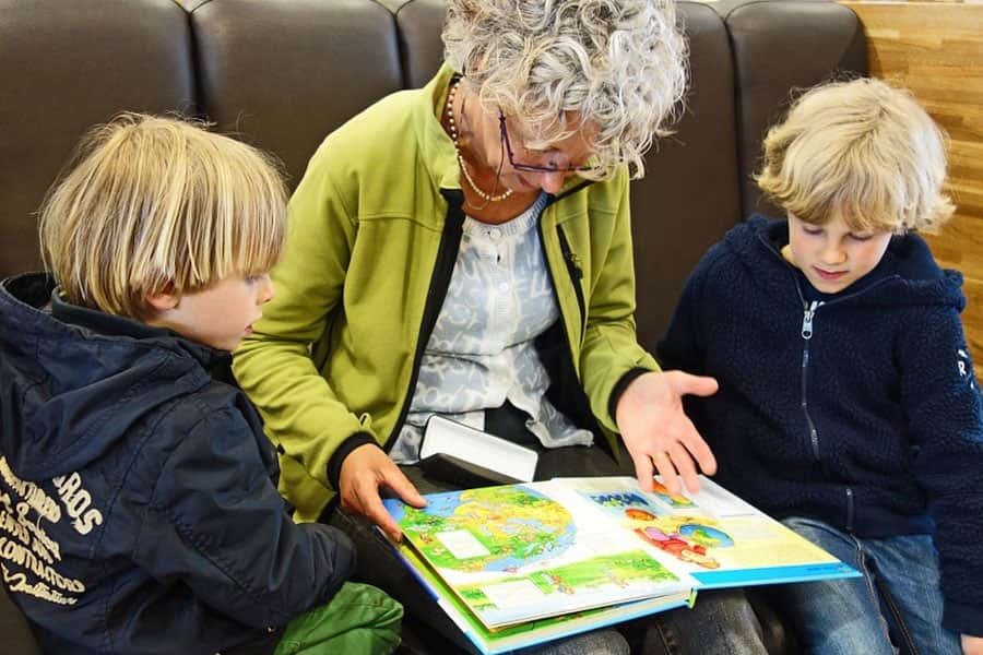 Buecher-lesen-02 Bücher lesen: Macht gemeinsam mehr Spaß